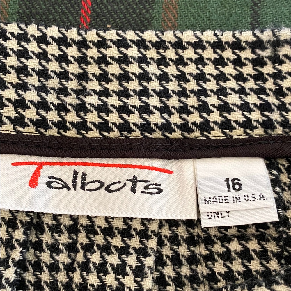 Talbots Wool Houndstooth Pleated Skirt - Picture 8 of 9